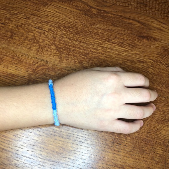 Handmade Thread Bracelets - Picture 5 of 6